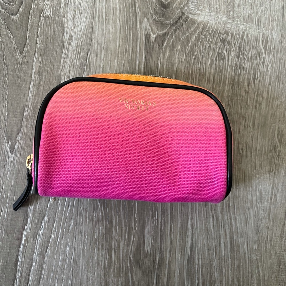Small cosmetic bag